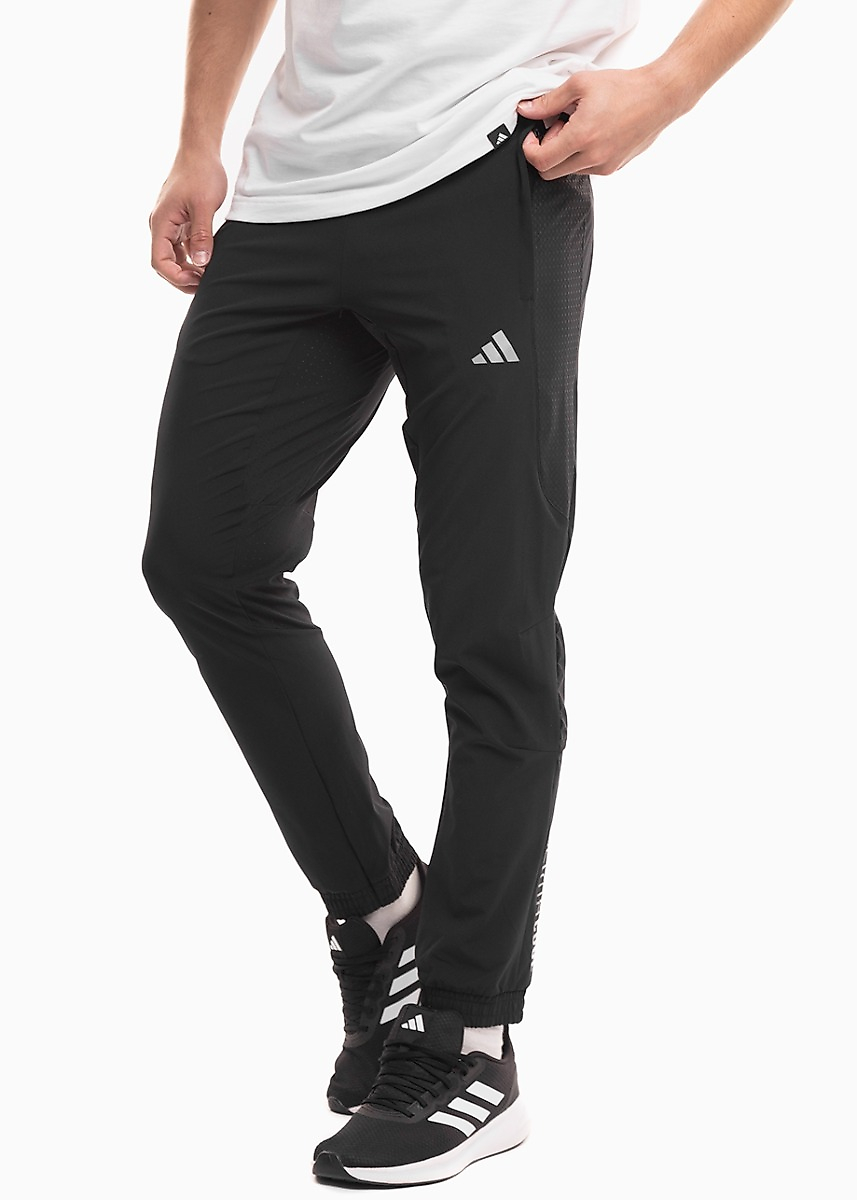 adidas Férfi nadrág Tech Apparel JM8135