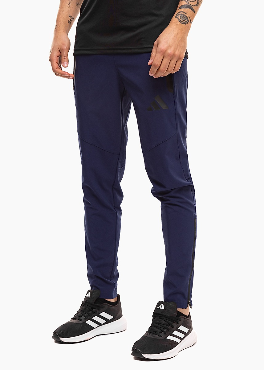 Férfi nadrág adidas Tiro 26 Travel Woven KE8364